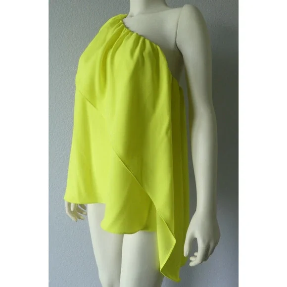 Trina Turk Satisfied One-Shoulder Top NWT Yellow Layer Flutter Flowy Summer Sz M - Picture 2 of 10